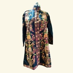 Silk Coats – Luxurious Elegance with Timeless Appeal